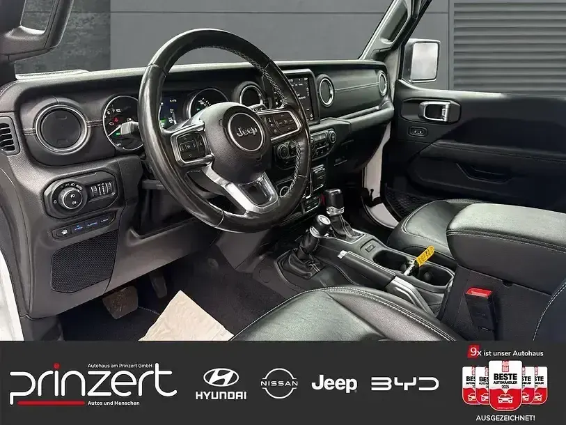 Gebraucht Jeep Wrangler 80th Anniversary 379 PS (278 kW) 2021 Bright white clear coat SUV