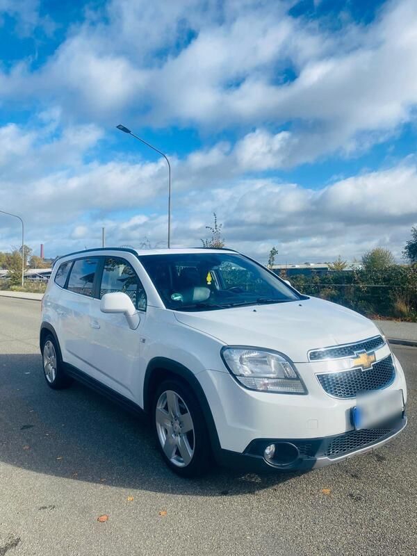Grau Gebraucht 2013 Chevrolet Orlando | 5.200 € (Guter Preis) - Bild 1/4