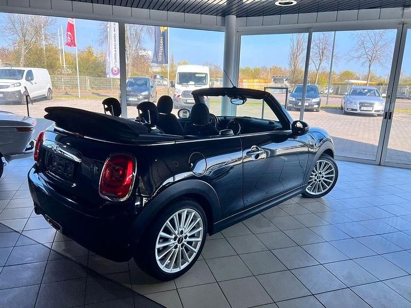 Gebraucht Mini Cooper 136 PS (100 kW) 2018 Schwarz Kleinwagen