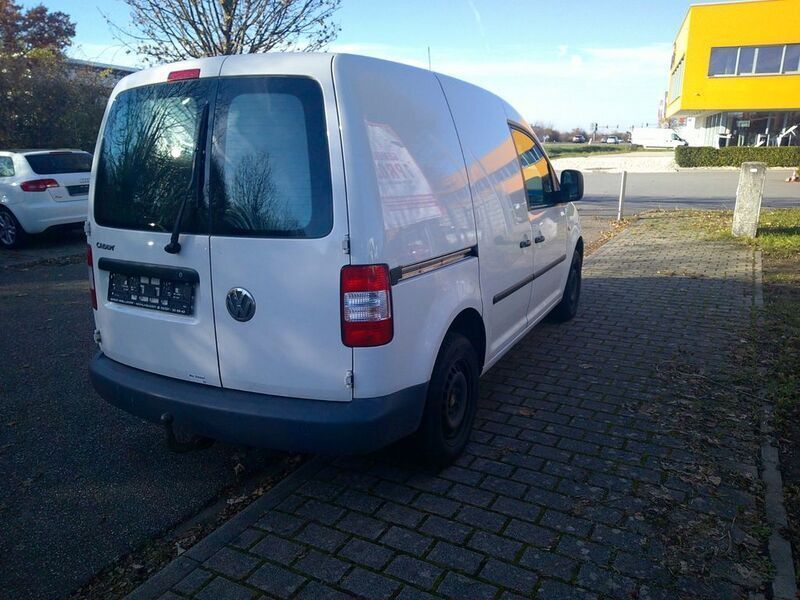 Usata VW Caddy 69 CV (50 kW) 2005 Bianco Monovolume