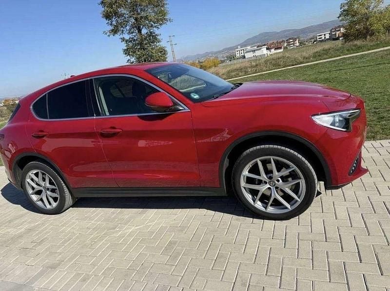 Rot Gebraucht 2020 Alfa Romeo Stelvio Veloce SUV | 26.000 € (Guter Preis) - Bild 1/4