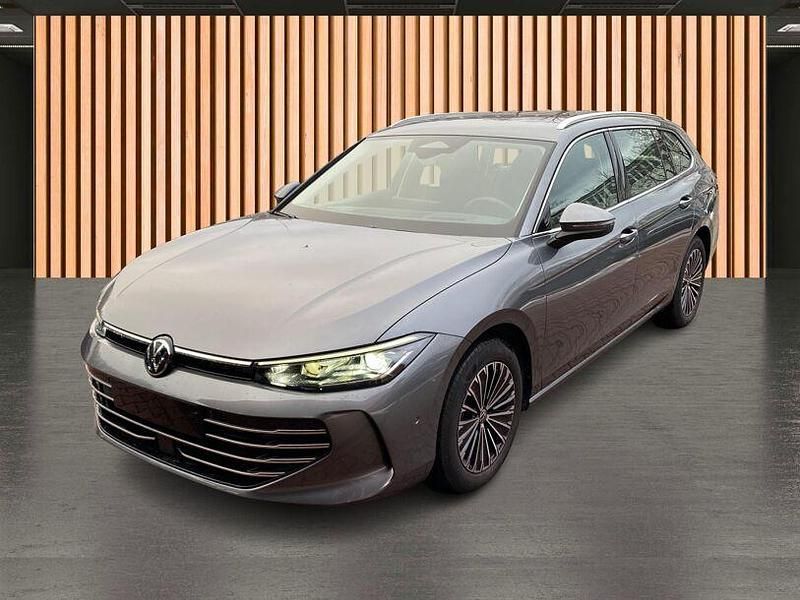 Gebraucht VW Passat Elegance 150 PS (110 kW) 2025 Graphite grau Kombi