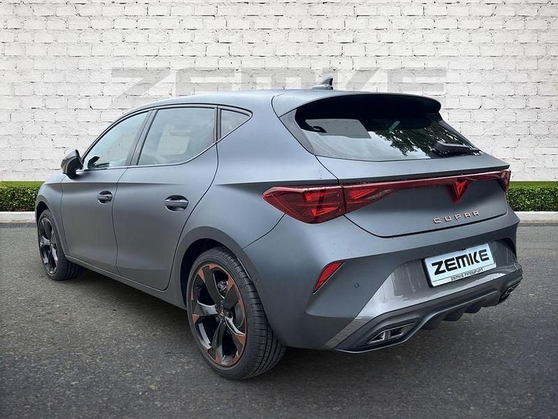Usata Cupra Leon 150 CV (110 kW) 2026 Grigio Berlina