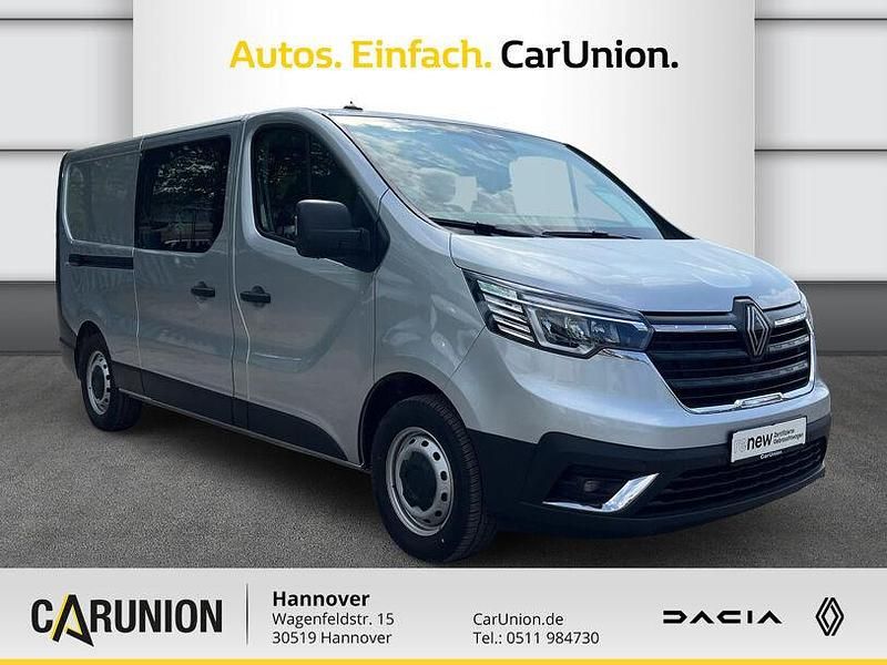 Gebraucht Renault Trafic Komfort 170 PS (125 kW) 2024 Highlandgrau Van / Kleinbus