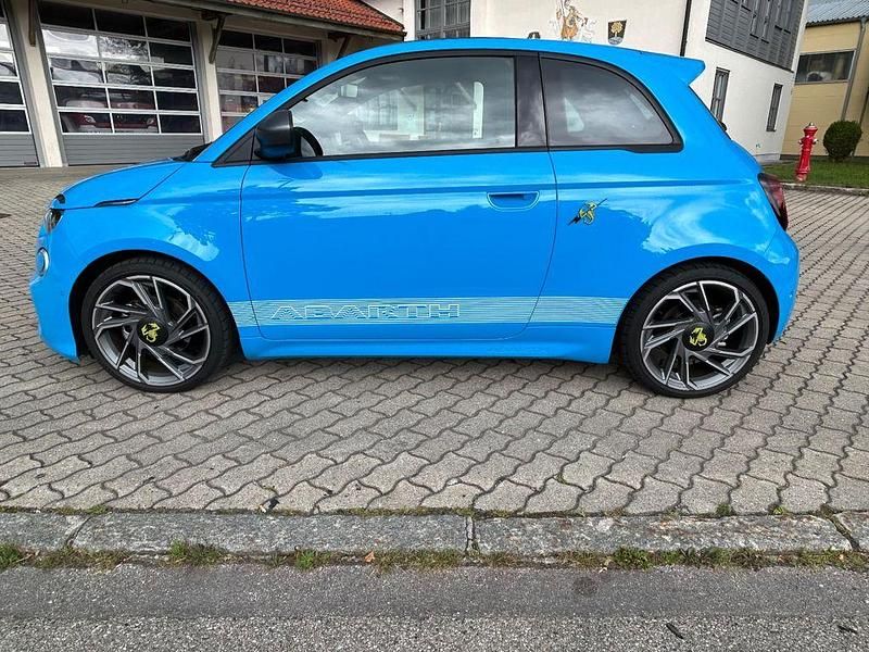 Gebraucht Abarth 500 Scorpionissima 114 kW (155 PS) 2023 Blau Limousine