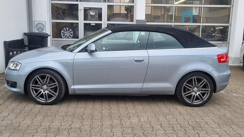 Gebraucht Audi A3 Cabriolet S-Line 160 PS (117 kW) 2011 Grau Cabrio
