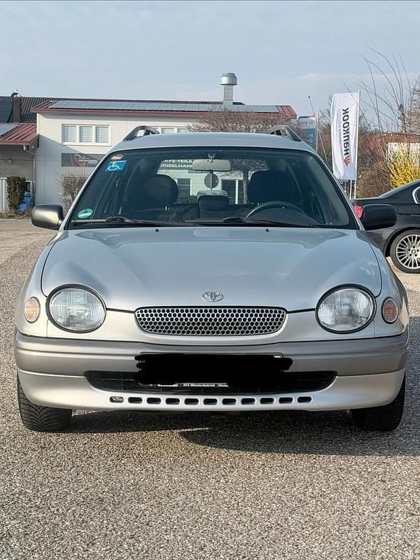 Gebraucht Toyota Corolla 86 PS (63 kW) 1999 Silber Kombi