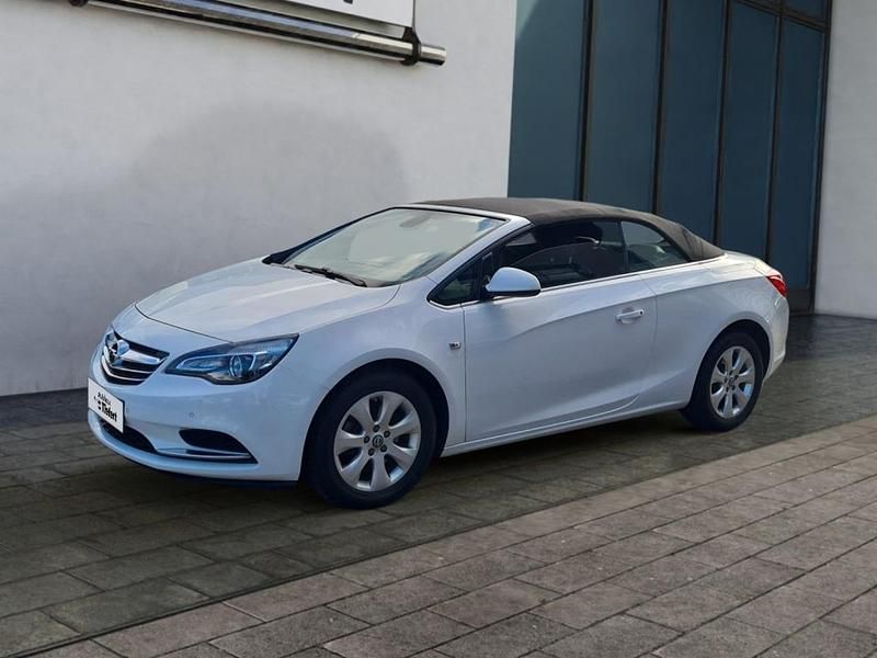 Weiß Gebraucht 2016 Opel Cascada Edition Cabrio | 12.490 € (Etwas zu teuer) - Bild 1/1