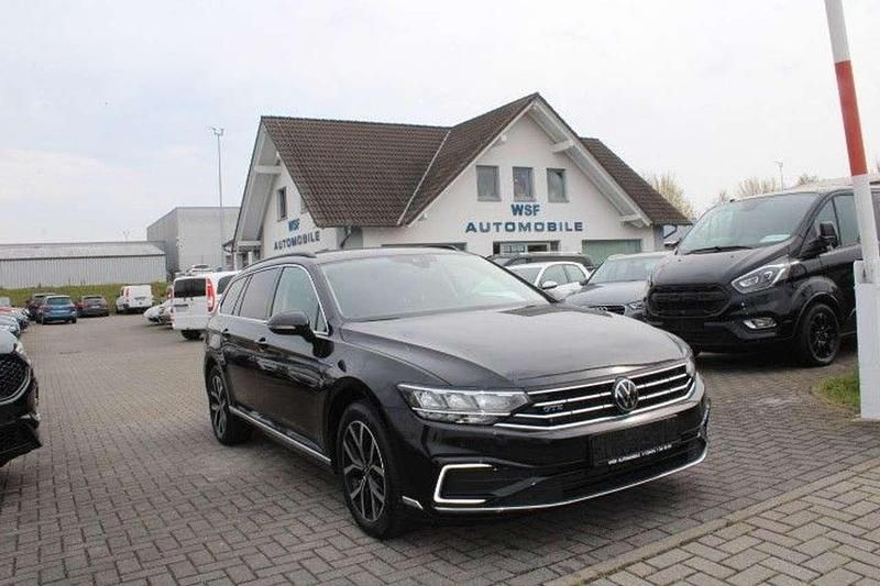 Usado VW Passat GTE 156 CV (114 kW) 2021 Negro Familiar