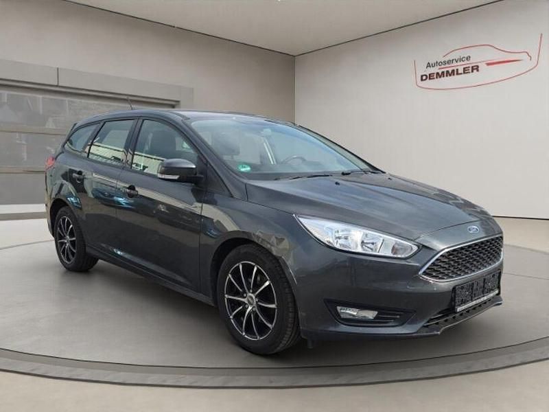 Gebraucht Ford Focus Business Edition 95 PS (69 kW) 2017 Magneticgrau Kombi
