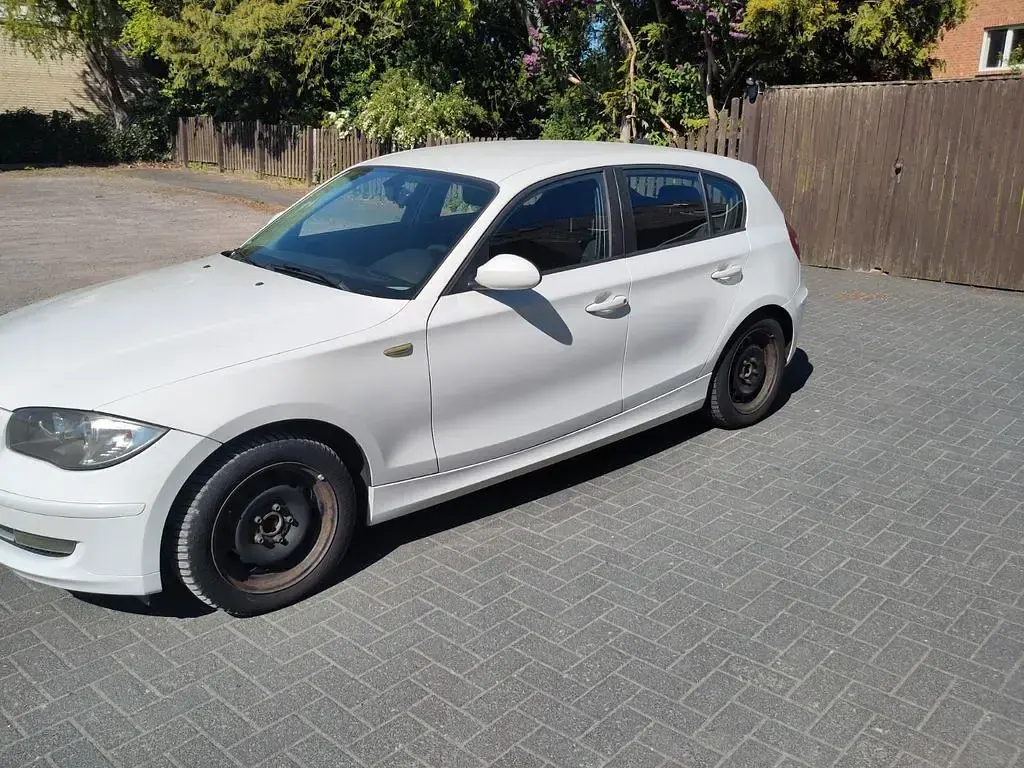 Second-hand BMW 116 122 CP (89 kW) 2009 Alb Hatchback