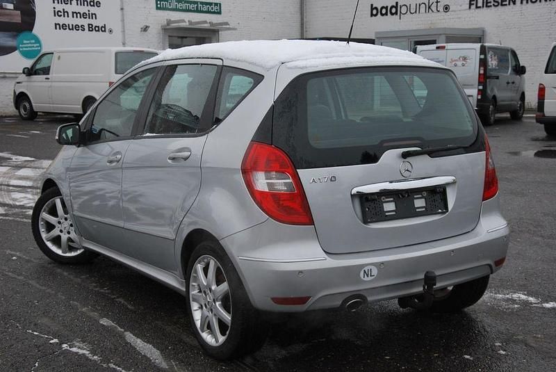 Gebraucht Mercedes A170 116 PS (85 kW) 2010 Silber Limousine