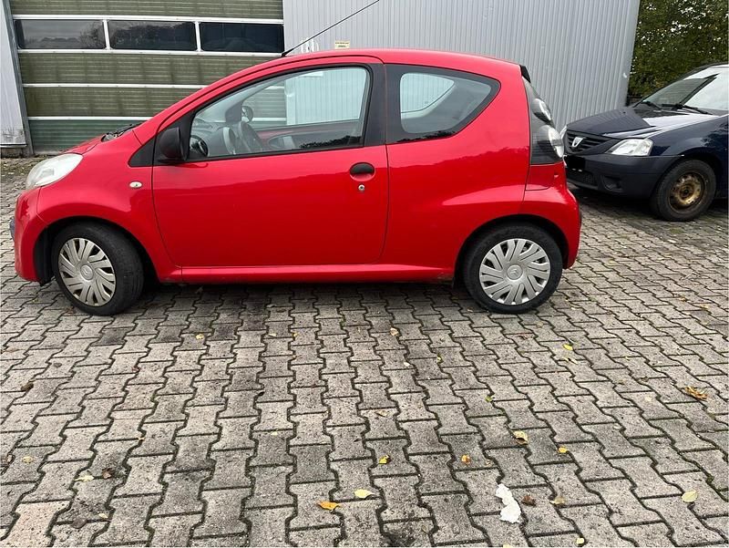 Gebraucht Citroën C1 68 PS (50 kW) 2006 Rot Kleinwagen