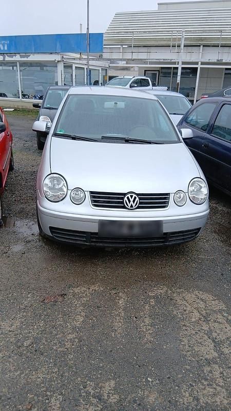 Gebraucht VW Polo 64 PS (47 kW) 2001 Silber Kleinwagen