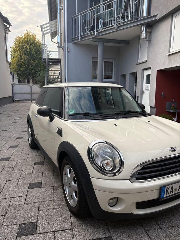Gebraucht Mini ONE 75 PS (55 kW) 2010 Weiß Kleinwagen