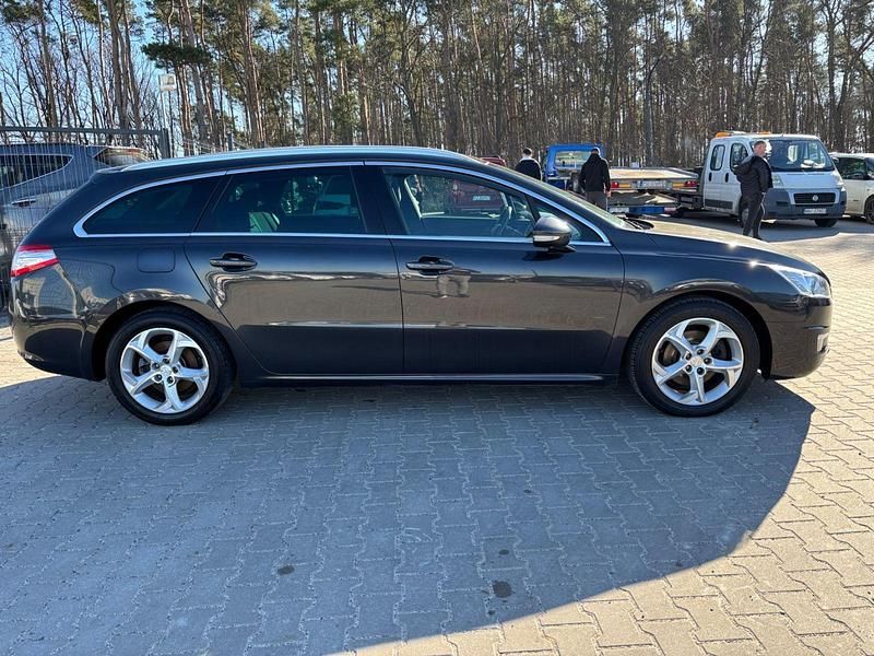Gebraucht Peugeot 508 SW Allure 156 PS (114 kW) 2011 Schwarz Kombi