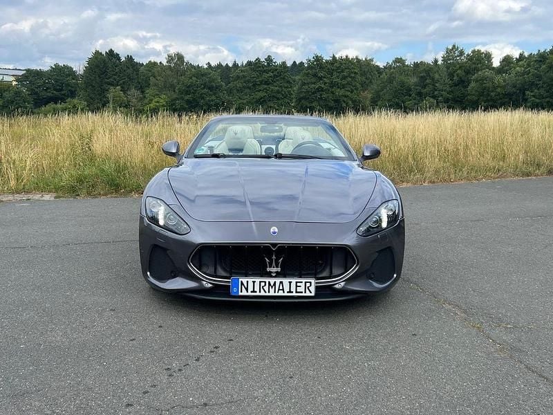 Gebraucht Maserati GranCabrio 460 PS (338 kW) 2018 Grau Cabrio