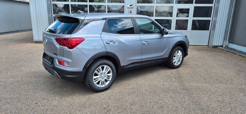 Neu Ssangyong (KGM) Korando 163 PS (119 kW) 2025 Silber SUV