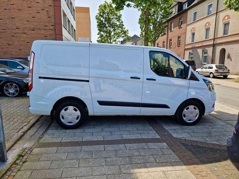 Gebraucht Ford Transit Custom Trend 131 PS (96 kW) 2019 Frostweiß Van