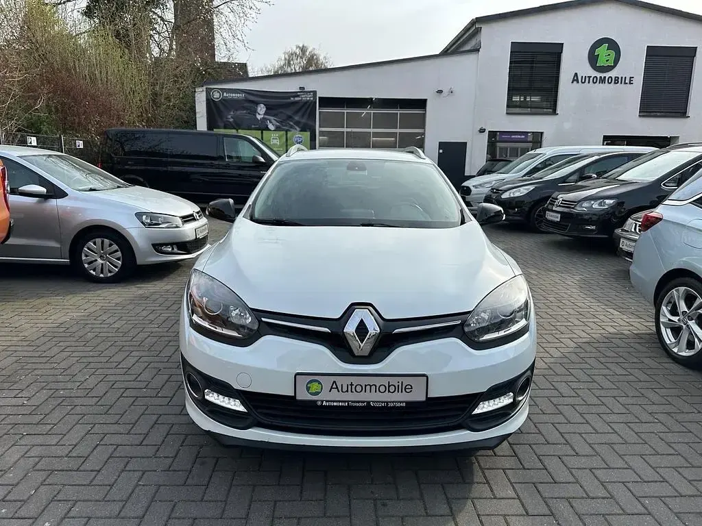 Używany Renault Mégane LIMITED 110 KM (80 kW) 2015 Biały Sedan/Limuzyna
