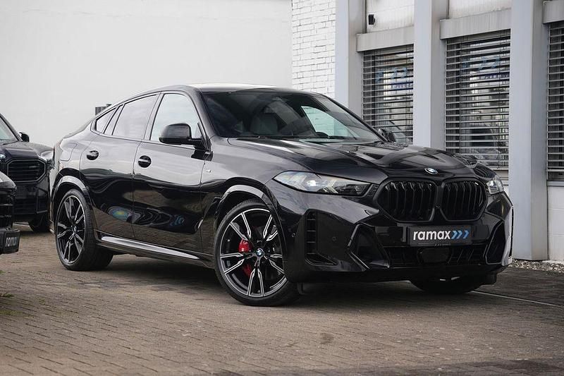 Saphirschwarz met. Gebraucht 2024 BMW X6 M Sport SUV | 91.500 € (Etwas zu teuer) - Bild 1/4
