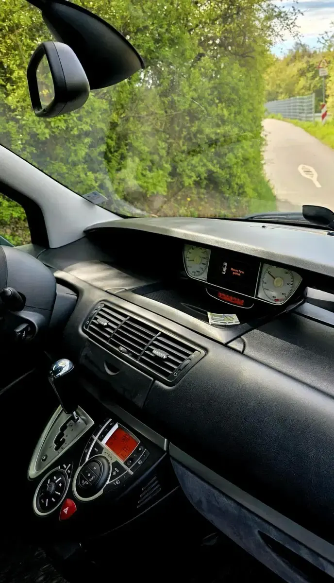 Gebraucht Peugeot 807 163 PS (119 kW) 2012 Braun Van / Kleinbus