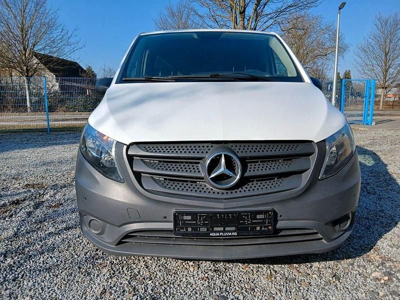 Gebraucht Mercedes Vito 163 PS (119 kW) 2017 Weiß Van