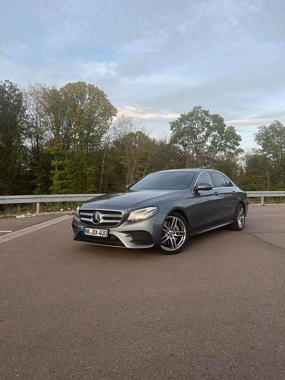Gebraucht Mercedes E400 AMG line 340 PS (250 kW) 2018 Grau Limousine