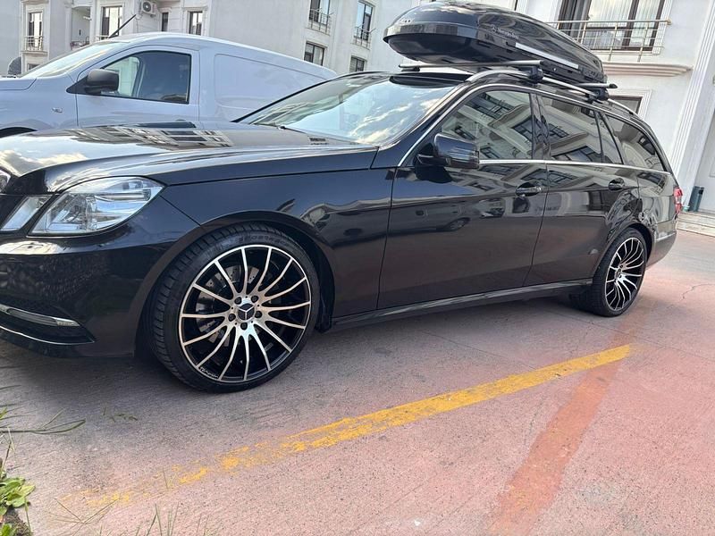 Gebraucht Mercedes E350 Avantgarde 265 PS (194 kW) 2012 Schwarz Kombi