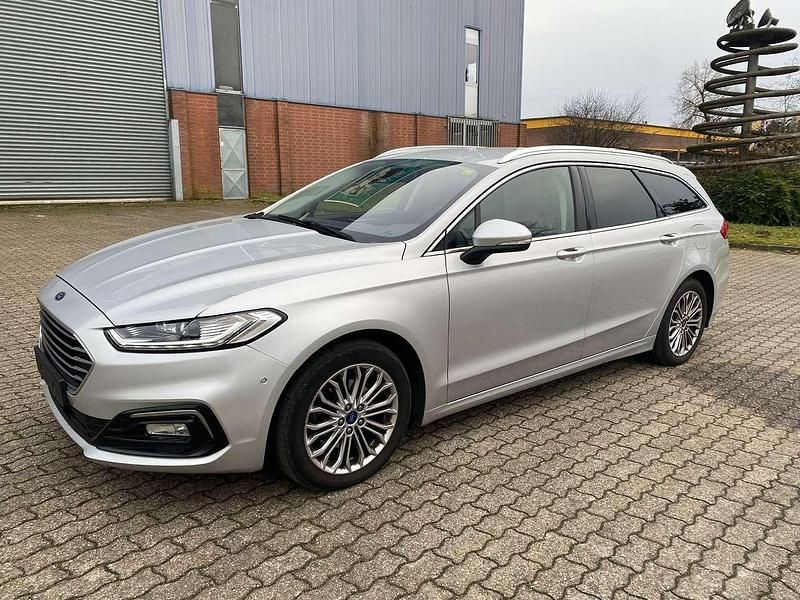 Monndust silver Gebraucht 2021 Ford Mondeo Titanium Kombi | 9.999 € (Superpreis) - Bild 1/4