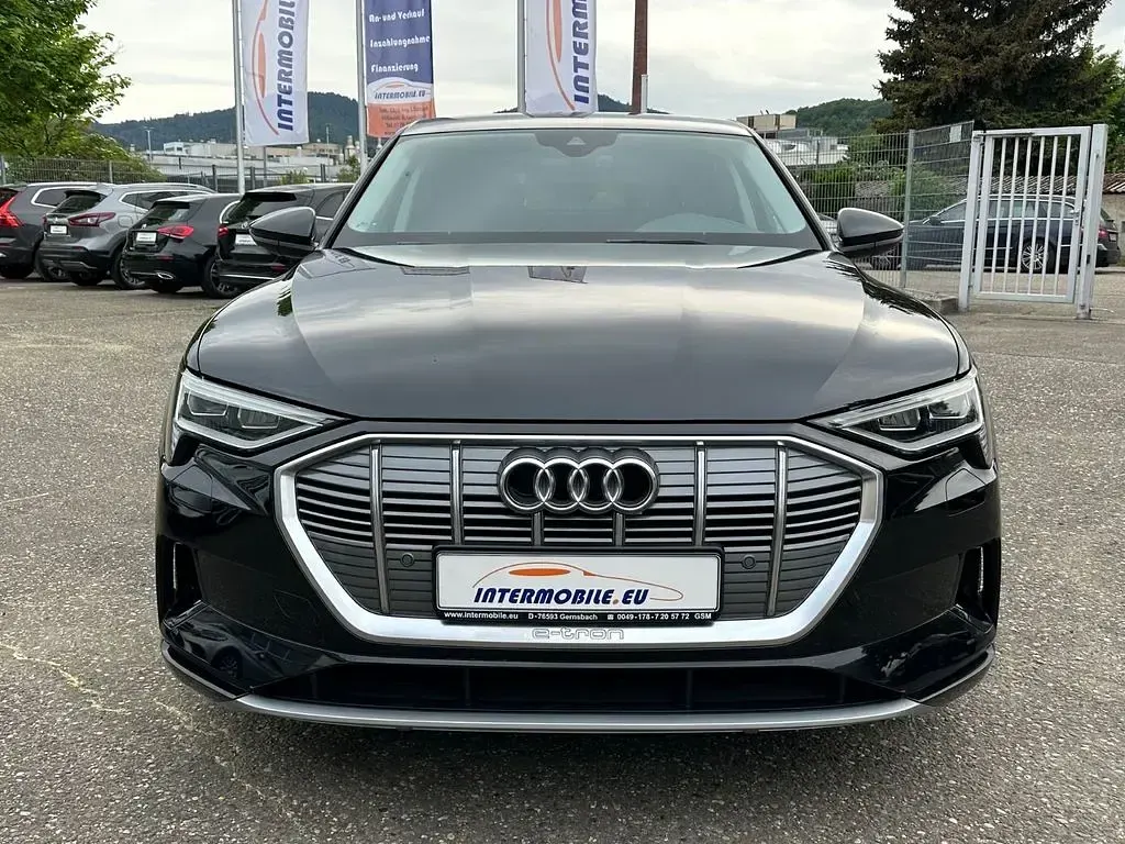 Gebraucht Audi e-tron Sportback 300 kW (408 PS) 2021 Mythosschwarz metallic SUV