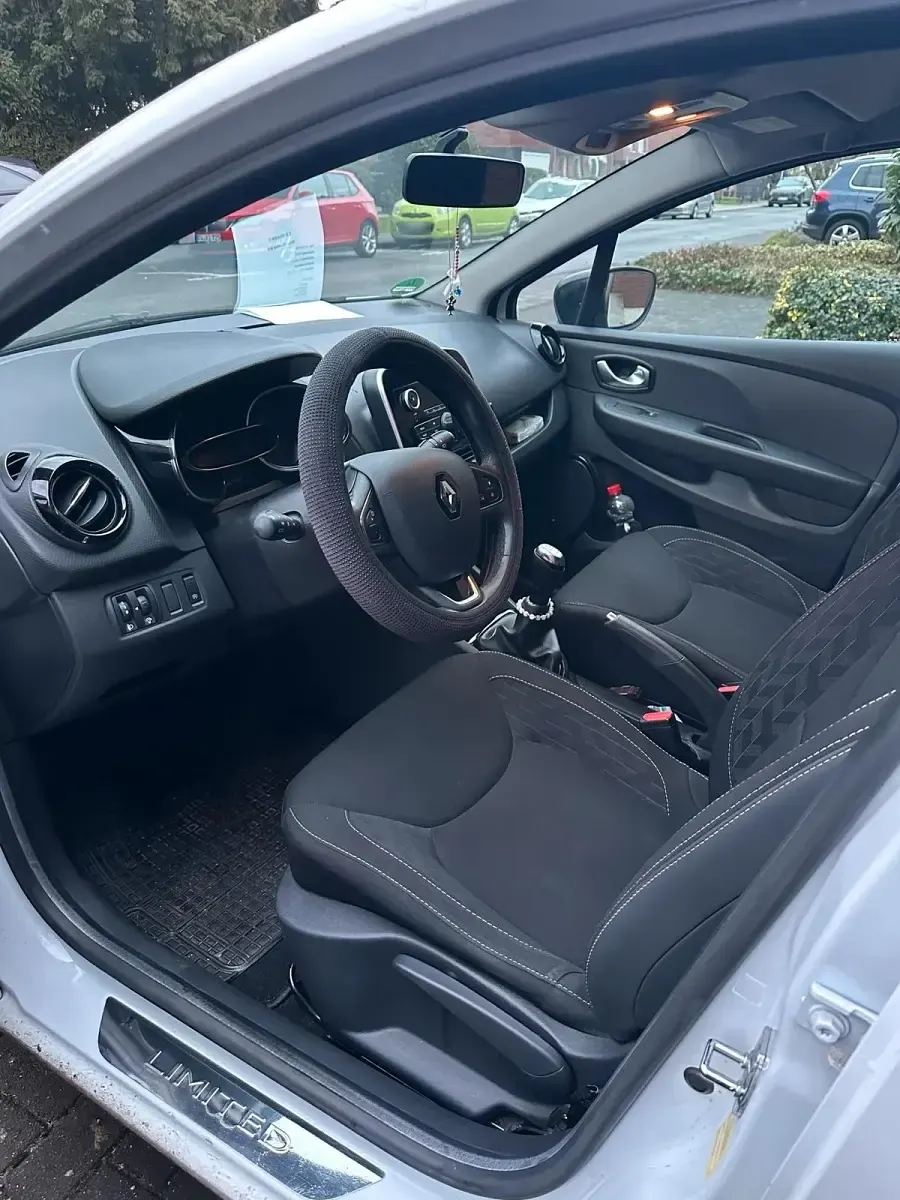 Gebraucht Renault Clio IV LIMITED 75 PS (55 kW) 2019 Weiß Kleinwagen