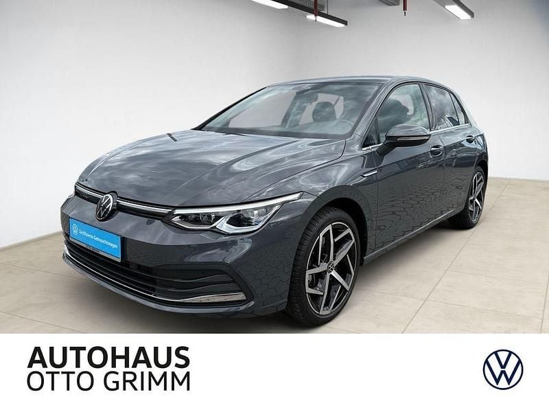 Gebraucht VW Golf VIII Style 190 PS (139 kW) 2023 Delfingrau metallic (metallic) Limousine