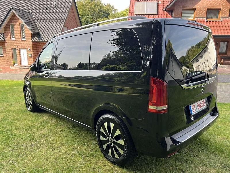 Gebraucht Mercedes V220 Edition 190 PS (139 kW) 2020 Obsidianschwarz metallic Van / Kleinbus