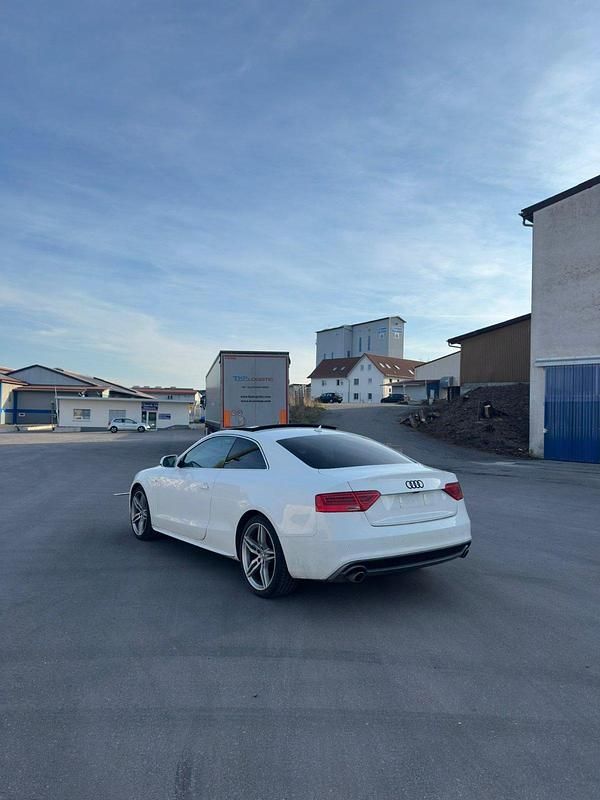 Gebraucht Audi A5 S-Line 245 PS (180 kW) 2012 Weiß Coupé