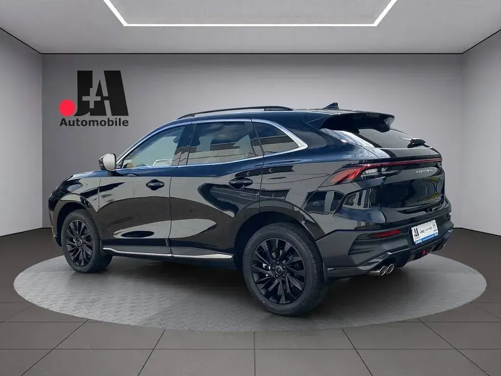 Neu DFSK Forthing 5 177 PS (130 kW) 2026 Grau SUV