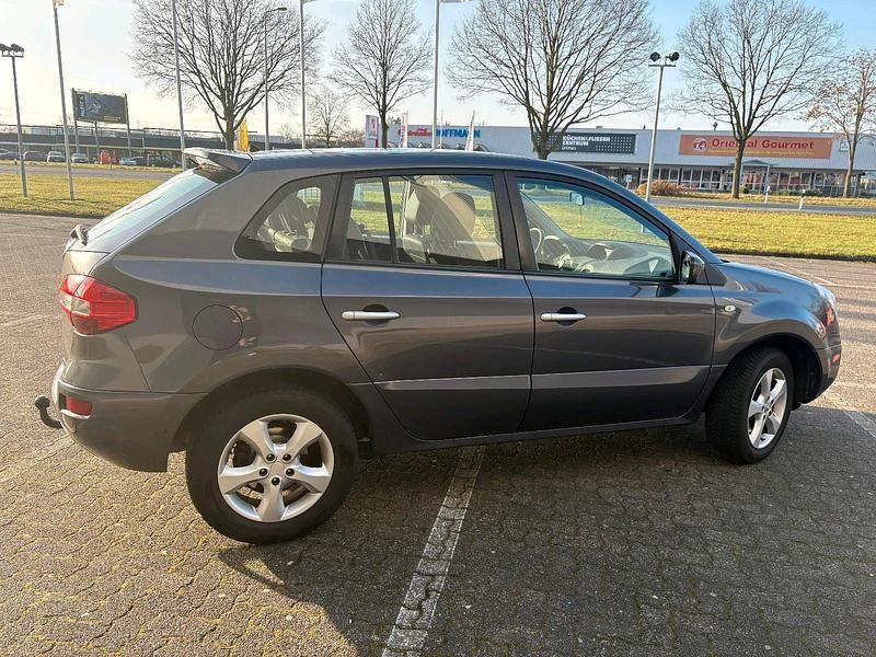 Gebraucht Renault Koleos 150 PS (110 kW) 2011 Grau SUV