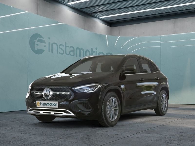 Schwarz Gebraucht 2021 Mercedes GLA250 SUV | 34.926 € (Fairer Preis) - Bild 1/2