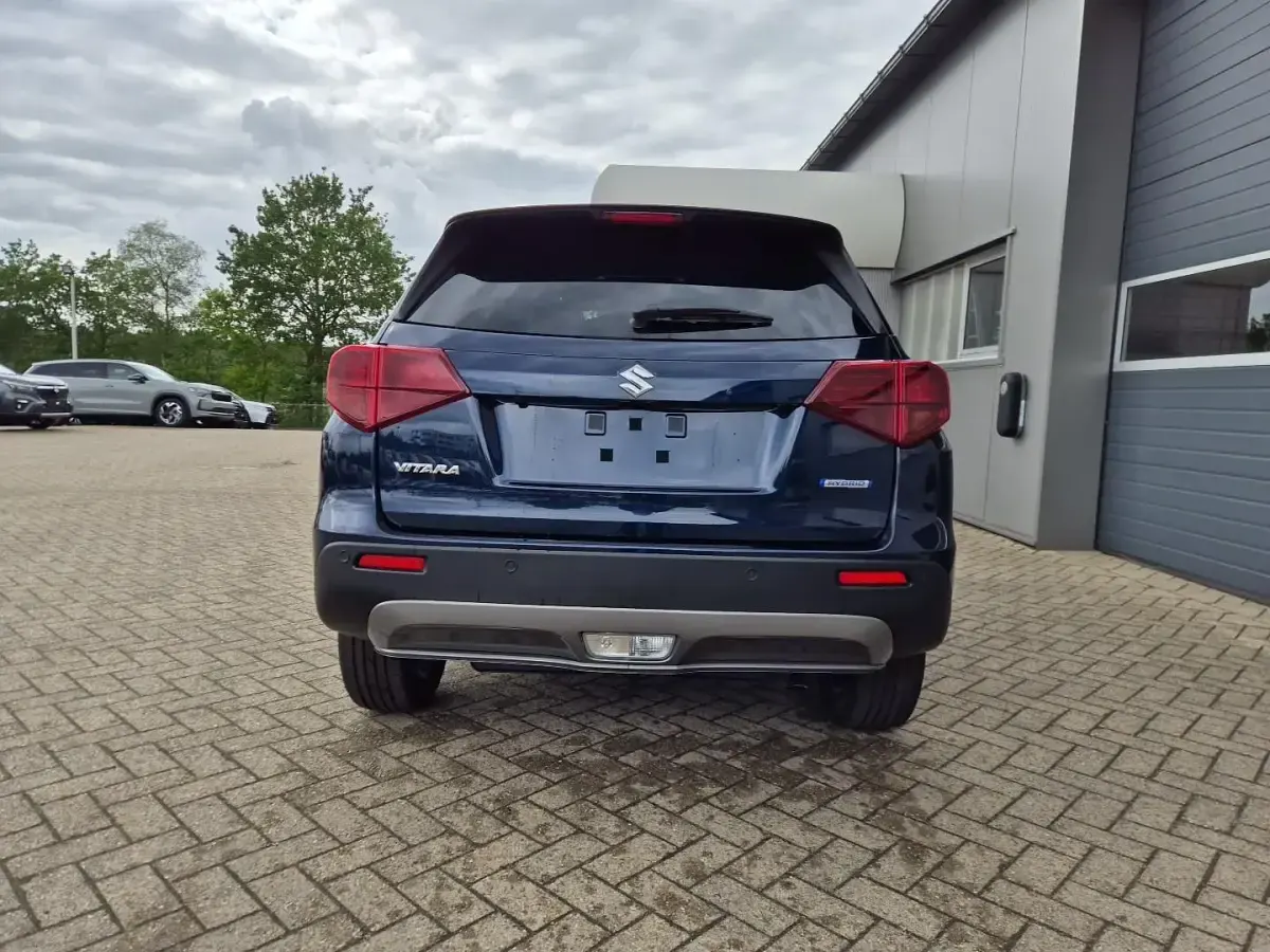 Neu Suzuki Vitara Comfort 110 PS (80 kW) 2026 Sphere blue pearl metallic SUV
