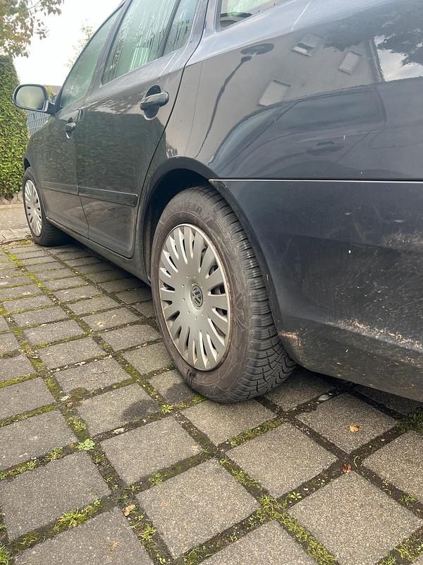 Gebraucht Skoda Octavia 105 PS (77 kW) 2012 Schwarz Kombi