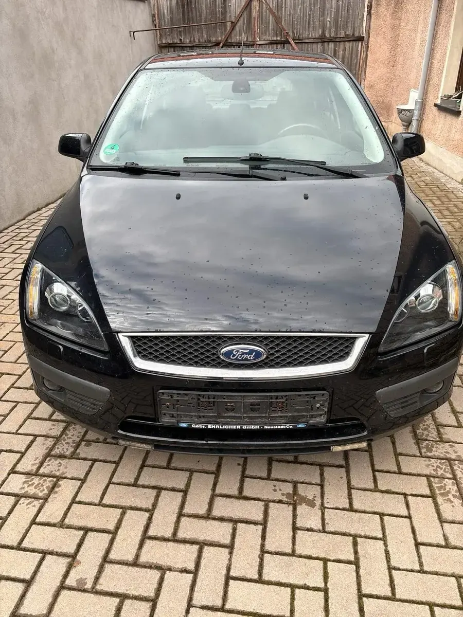 Gebraucht Ford Focus 115 PS (84 kW) 2006 Schwarz Kleinwagen