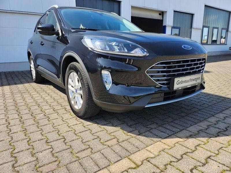 Gebraucht Ford Kuga Titanium 224 PS (164 kW) 2021 Obsidianschwarz metallic (schwarz) SUV