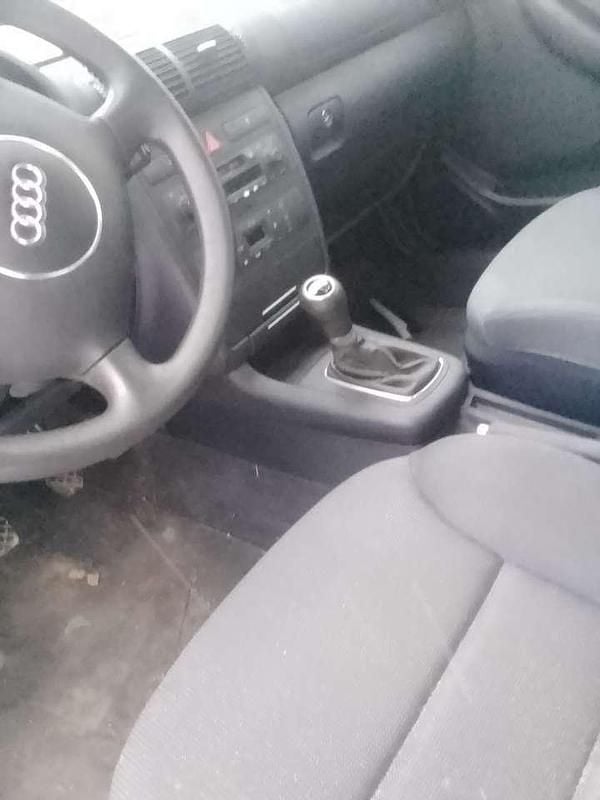 Gebraucht Audi A3 Attraction 102 PS (75 kW) 2002 Silber Limousine