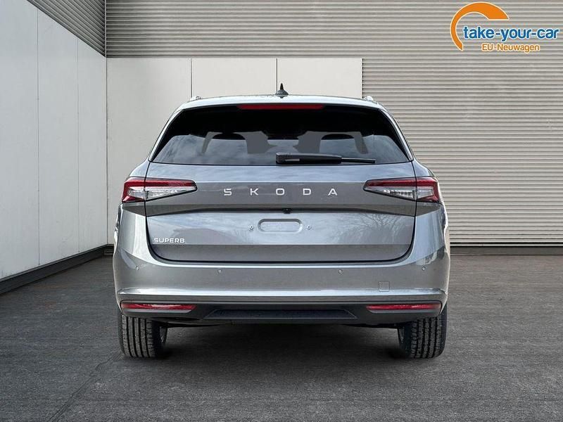 Neu Skoda Superb Selection 150 PS (110 kW) 2025 Onyxschwarz metallic Kombi