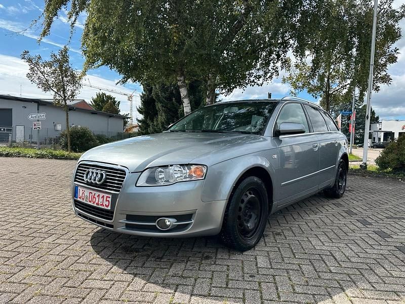 Grau Gebraucht 2006 Audi A4 Kombi | 2.250 € (Guter Preis) - Bild 1/4