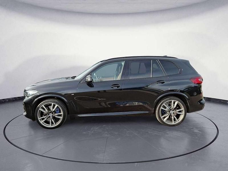Gebraucht BMW X5 M 530 PS (389 kW) 2022 Saphirschwarz metallic SUV