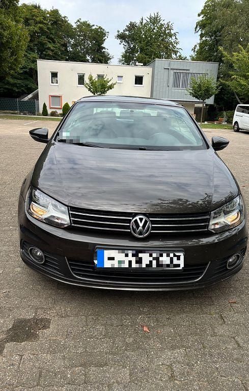 Braun Gebraucht 2011 VW Eos Cabrio | 5.000 € (Fairer Preis) - Bild 1/4