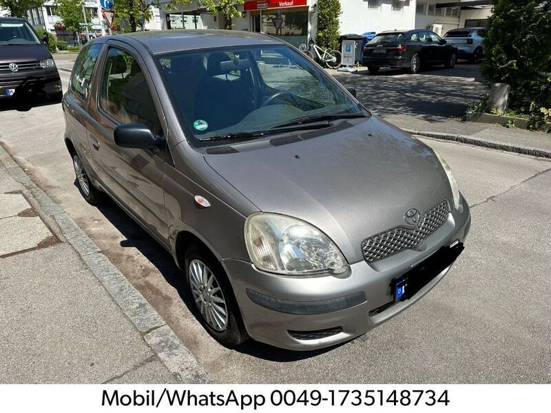 Grau Gebraucht 2003 Toyota Yaris Kleinwagen | 999 € (Guter Preis) - Bild 1/4