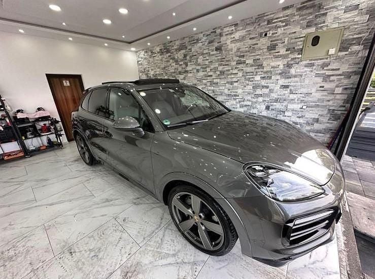 Gebraucht Porsche Cayenne S 441 PS (324 kW) 2019 Grau SUV
