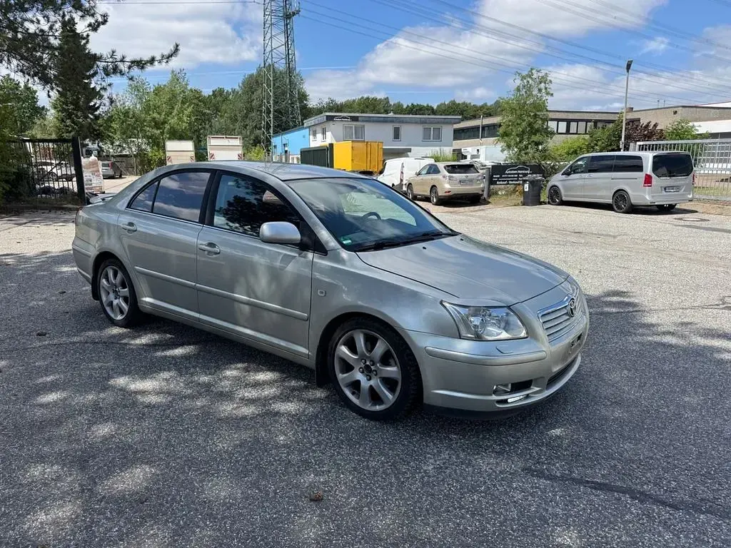 Gebraucht Toyota Avensis Executive 147 PS (108 kW) 2006 Silber Limousine